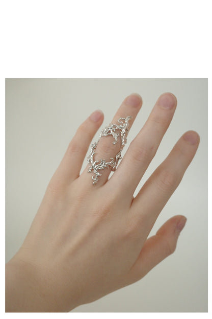 Vein-Vine ring